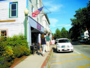 SINGLE FILE â€” Concern over cafÃ©-style seating on the sidewalk in front of Bethâ€™s CafÃ© has led Bridgton Selectmen to consider adopting a formal policy governing the use of sidewalks in front of all downtown businesses. 